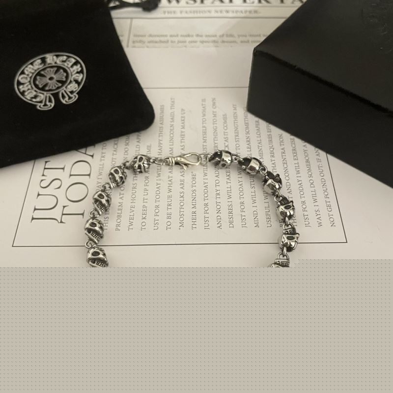 Ch**me He**ts bracelets